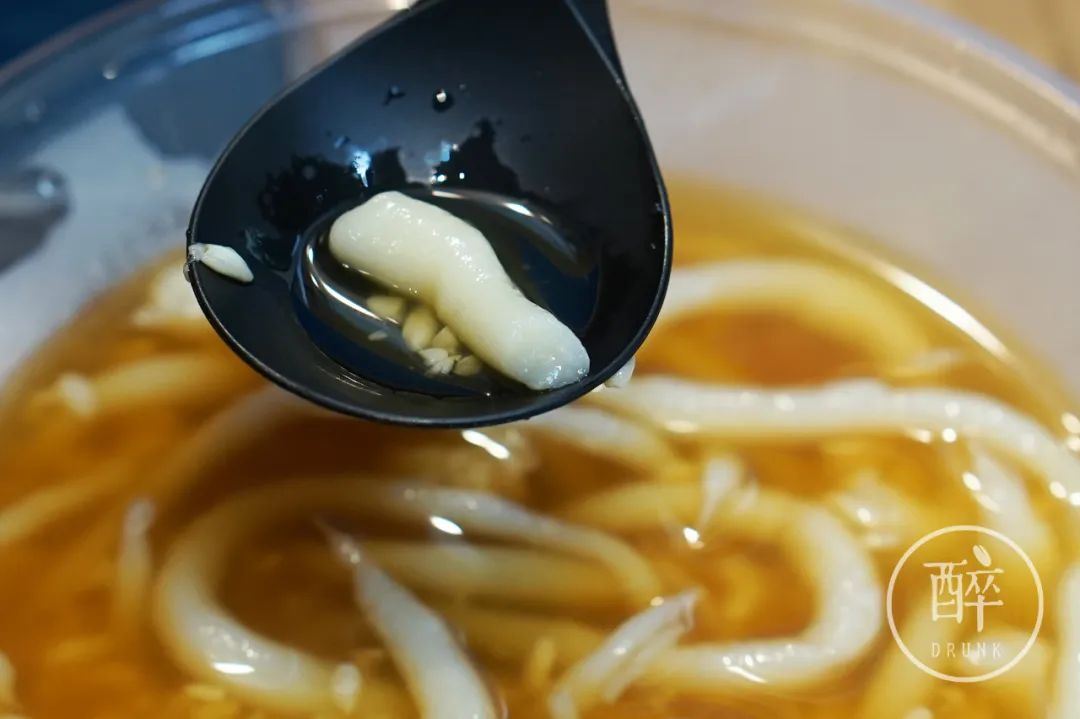 DƬ
